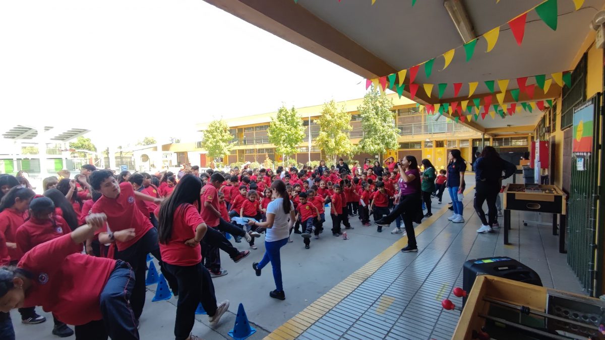 El baile entretenido fue la disciplina más solicitada por los estudiantes en la celebración del día de la Actividad Física